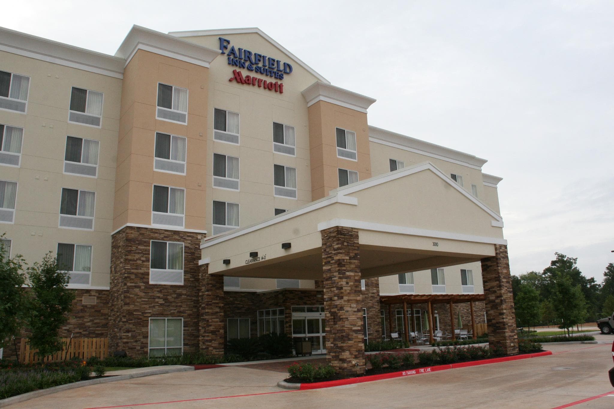 Fairfield by Marriott Inn & Suites Houston Conroe Near The Woodlands exterior